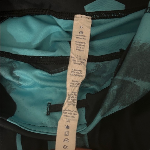 Lululemon Inspire Tight II *Full-On Luxtreme (Mesh) - Picture 4 of 5